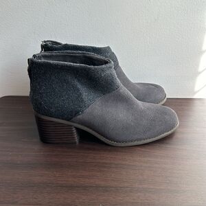 Toms Grey Nubuck Heeled Ankle Booties Sz 6.5